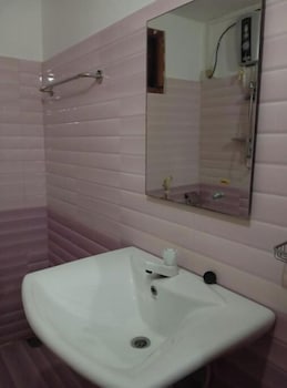 kawakka yala home stay and hostel