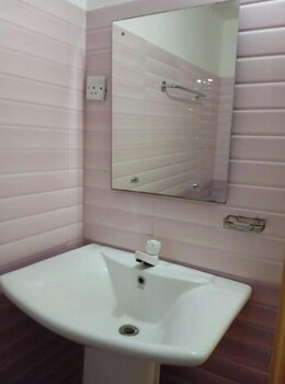 kawakka yala home stay and hostel