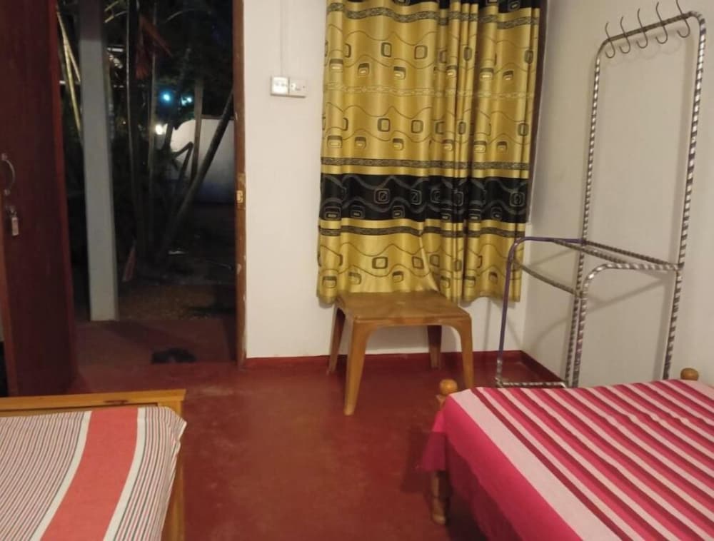 kawakka yala home stay and hostel