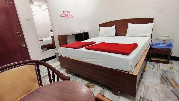 hotel rayas