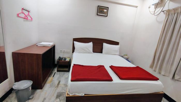 hotel rayas
