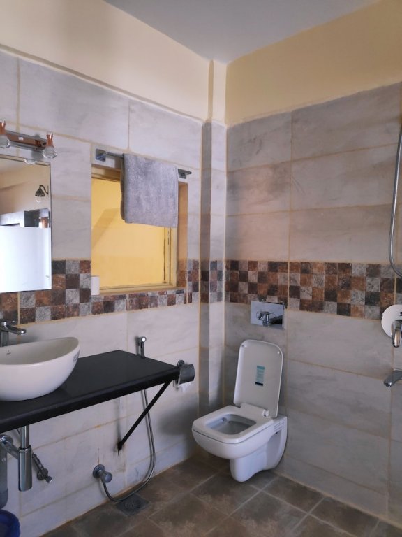 Hotel Green Valley,,3 star