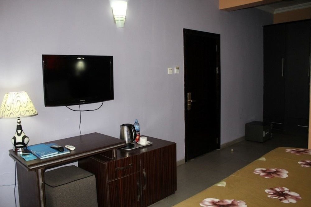 Crownedge Hotel,Lagos>>Ikeja,3 star