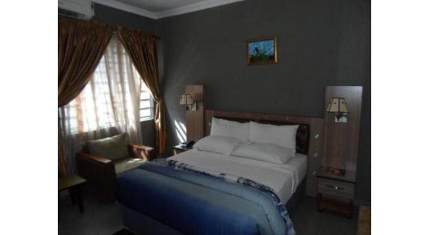 crownedge hotel
