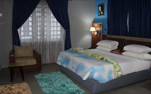crownedge hotel