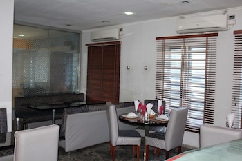 crownedge hotel