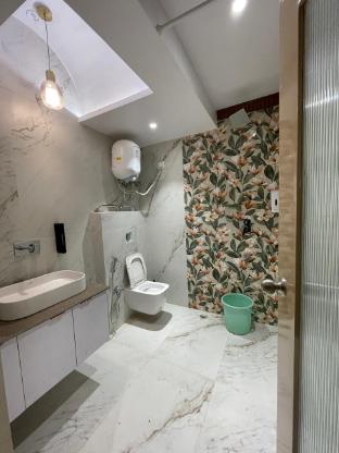 Lalit Villa Luxury Geeta Niwas,,2 star