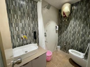 Lalit Villa Luxury Geeta Niwas,,2 star