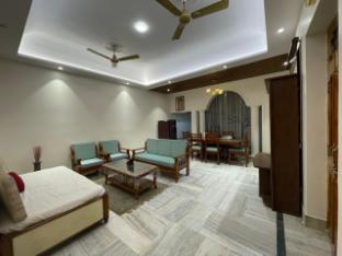 lalit villa luxury geeta niwas