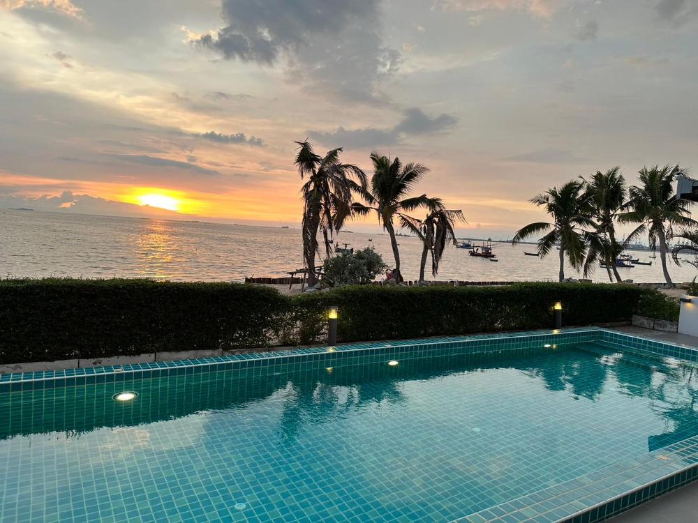 golden dragon beach resort pattaya bang lamung