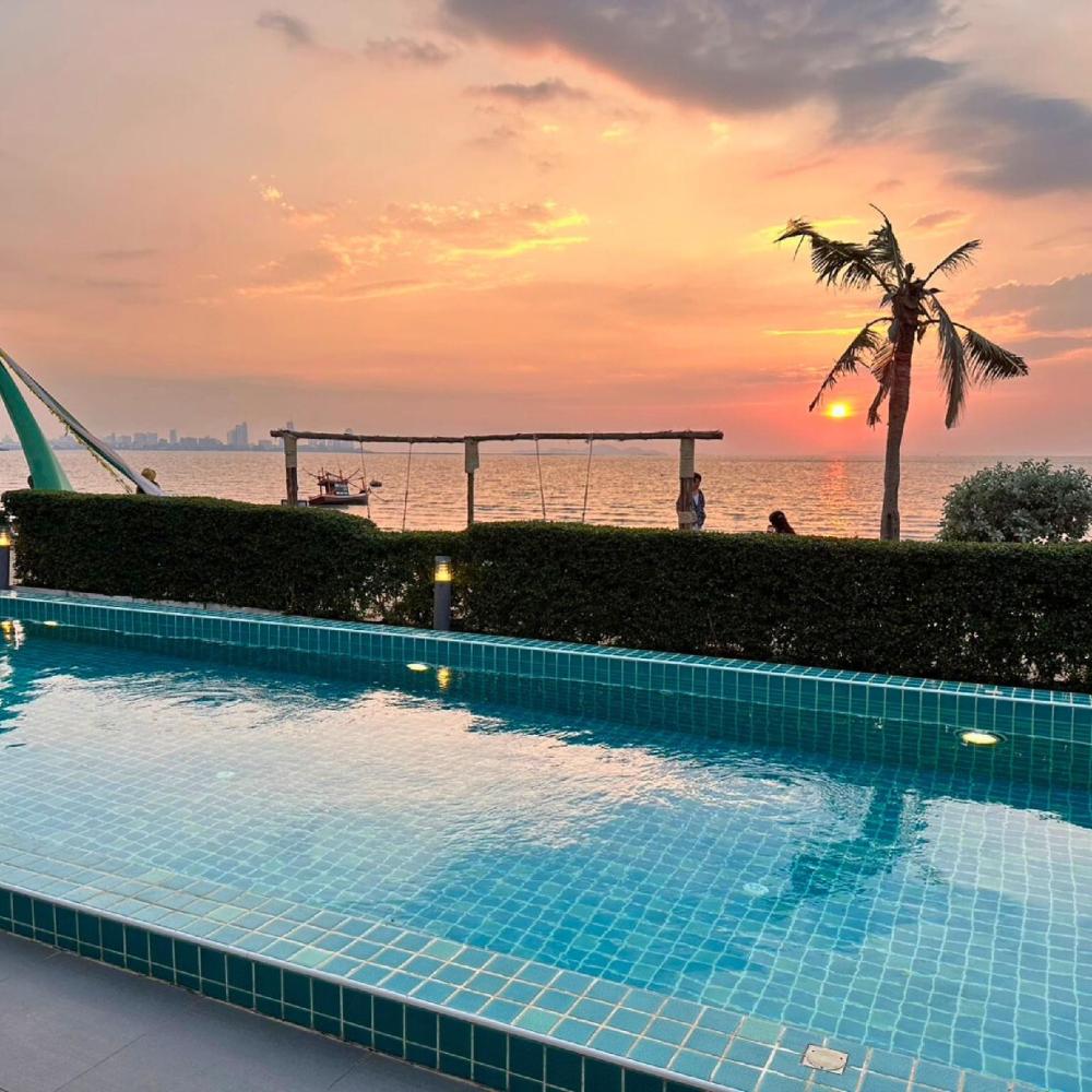golden dragon beach resort pattaya bang lamung