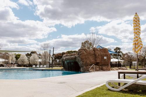 tindarra resort