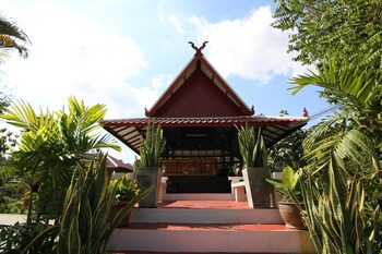 little teak home stay
