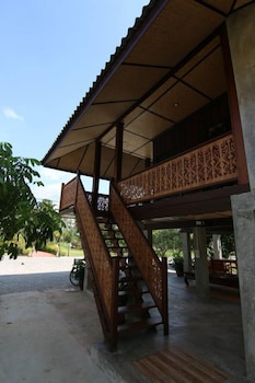 little teak home stay