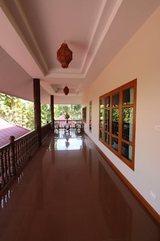 little teak home stay