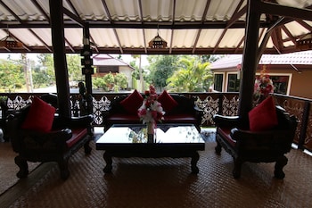 little teak home stay