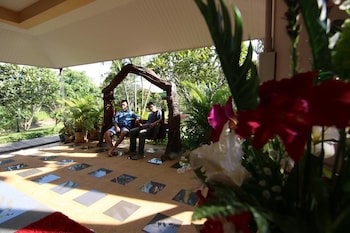 little teak home stay