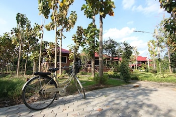 little teak home stay