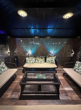 Farm House Wale,,2 star