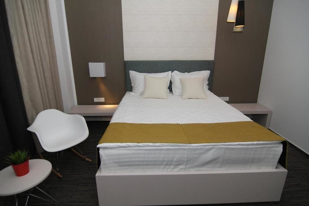 hotel on plonge junior
