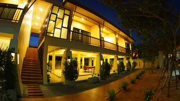 lotusland resort