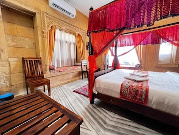 Hotel Unique Heritage,,3 star