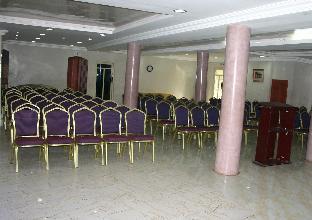 petrus hotels royale