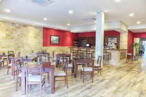 hostal garlu