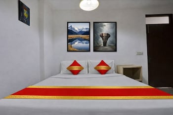 Mauryan Elite I Hotel Hauzkhas,,2 star