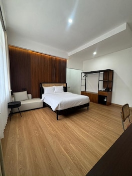 and living hotel