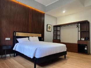 and living hotel