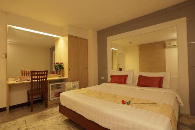 asia residence 14 bangkapi