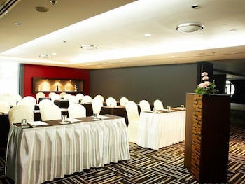 the sez hotel
