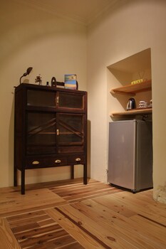 Adore Tainan - Adore House,No.2, Aly. 14, Ln. 85,Sec.1, Fuqian Rd.,3 star