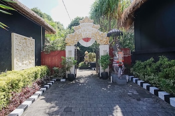 Kampung 168,Jimbaran>>Bali,3 star