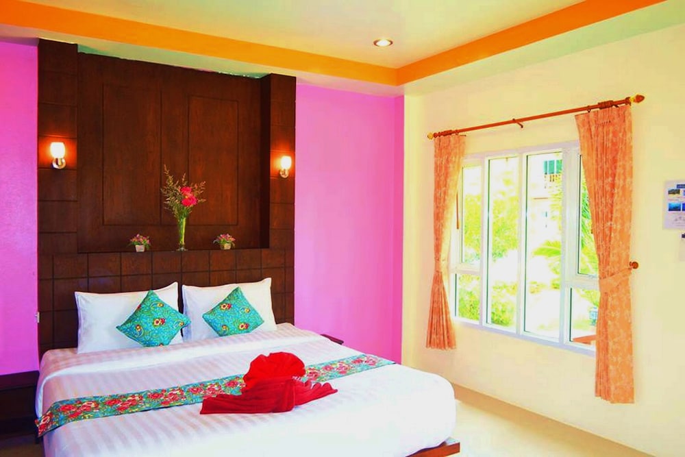 peaceful resort koh lanta