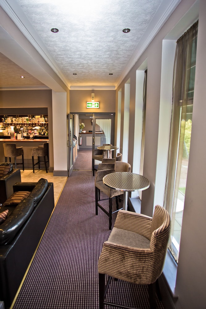 wards hotel