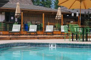 Station House Inn - Near Heavenly Gondola,South Lake Tahoe>>Lake Tahoe,3 star