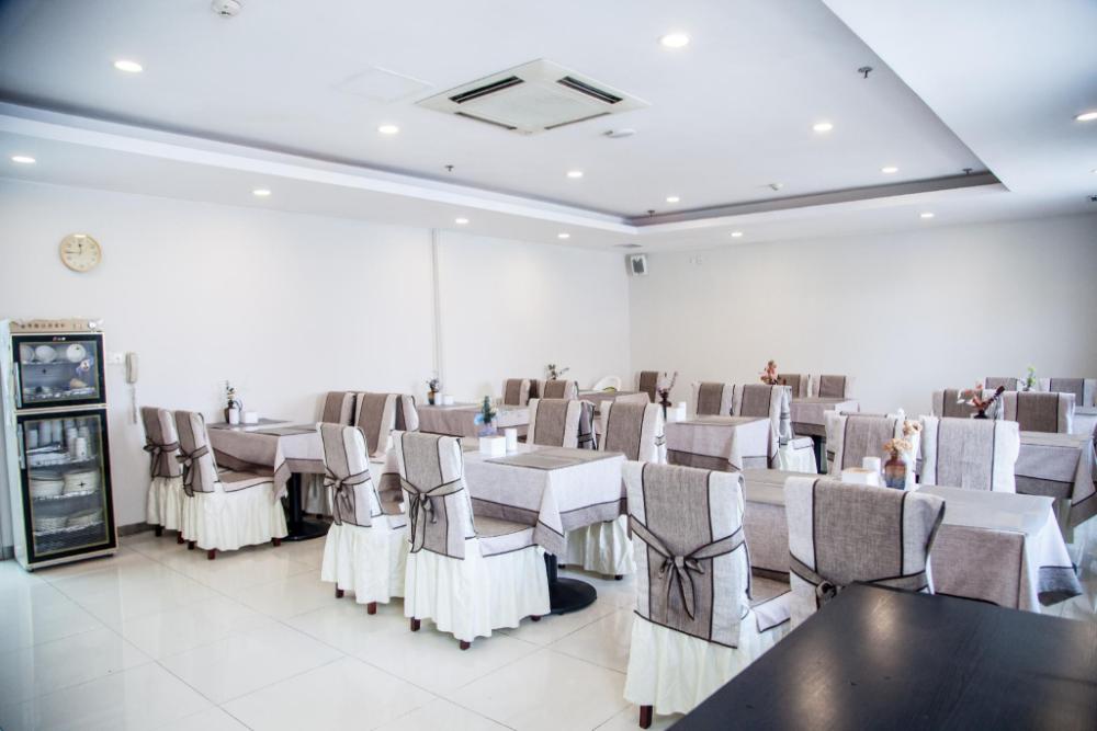 hanting hotel weinan railway station