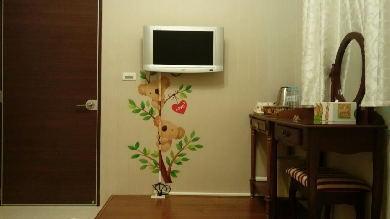 evergreen garden home