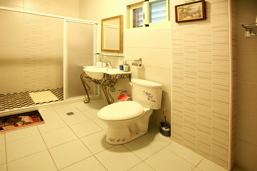 evergreen garden home