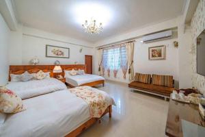 evergreen garden home