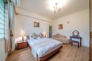 evergreen garden home