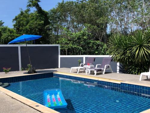 pinky bungalows resort