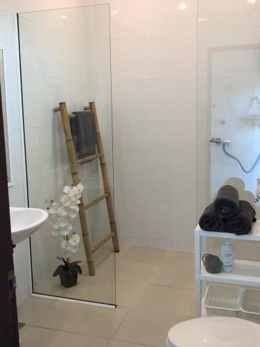 pinky bungalows resort