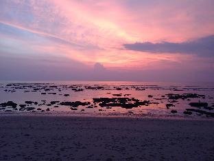 pinky bungalows resort