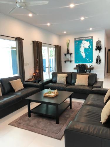 pinky bungalows resort