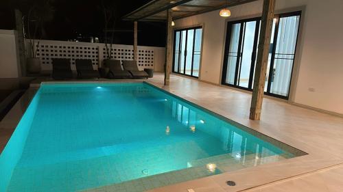 pinky bungalows resort