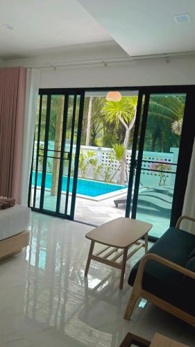 pinky bungalows resort