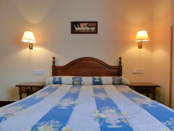 Apartamentos Javier,Cantabria>>Camaleno,3 star